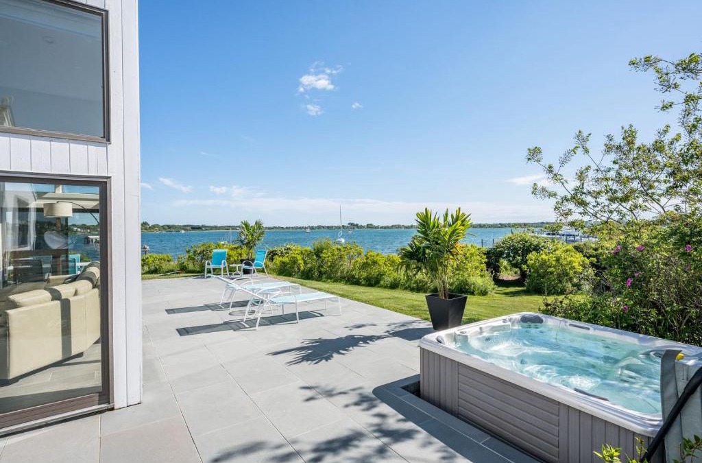 Montauk House | Montauk Lake House