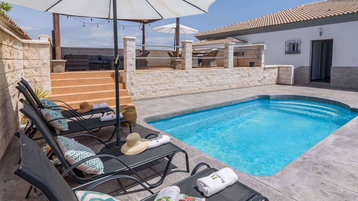 Almayate Bajo Villa | Monteazul Almayate Alto by Ruralidays