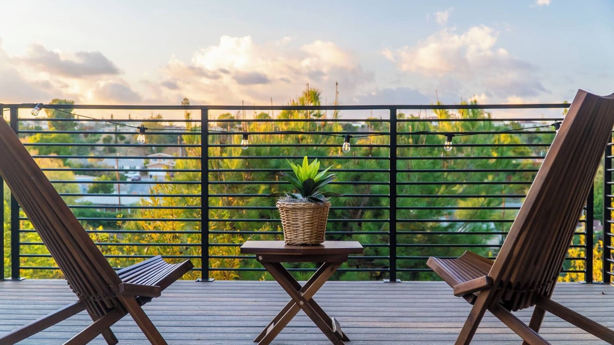 Monterey Park Apartment | Monterey Park Retreat: Spectacular Views & Comfort