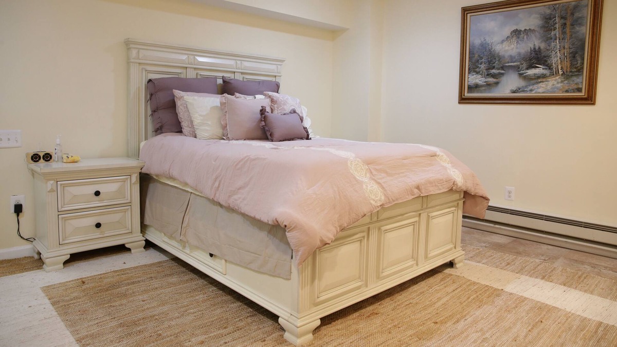 Jamesburg Apartment | Monthly rent in Monroe