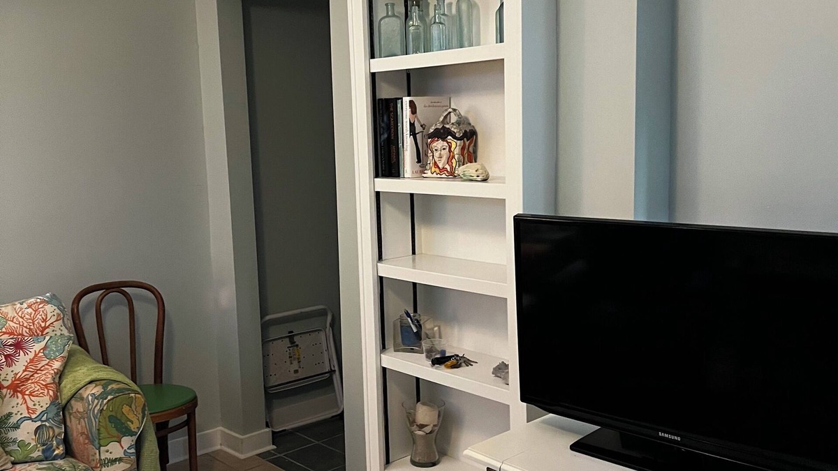 Kure Beach Apartment | Monthly rental Beach Apt…steps to ocean.1 bedroom,1 full bath with Den/Kitchen