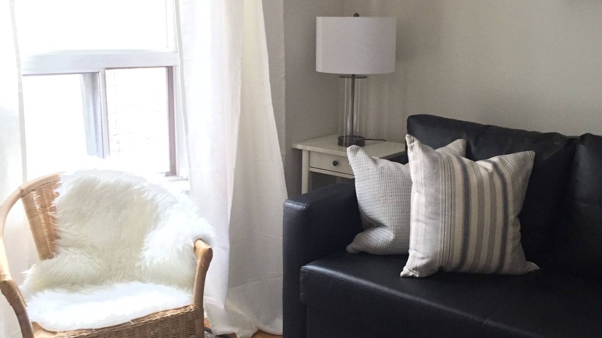 Midtown Toronto House | Monthly Rental in Central Toronto, the Annex, near Subway, U of T, Yorkville.