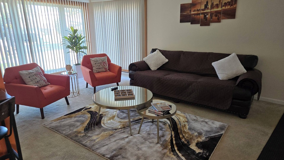 South Holland House | Monthly Specials! Cozy Home away from Home