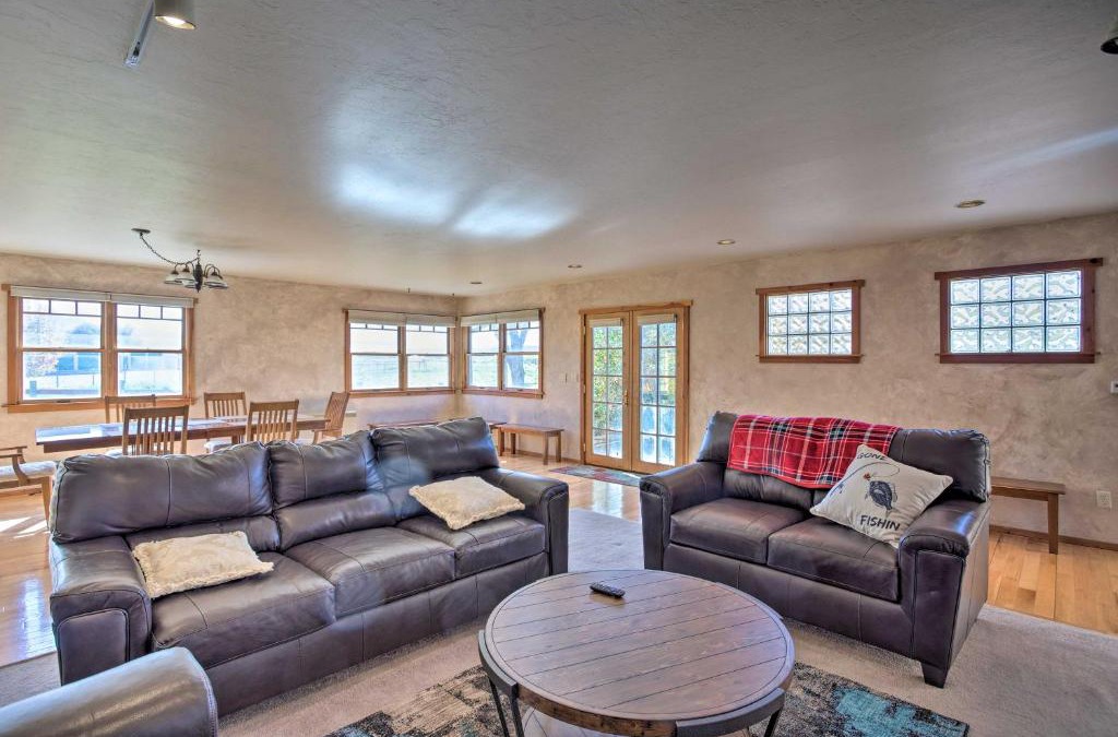 Vernal House | Montrose Family Home with Yard and Fruit Trees!