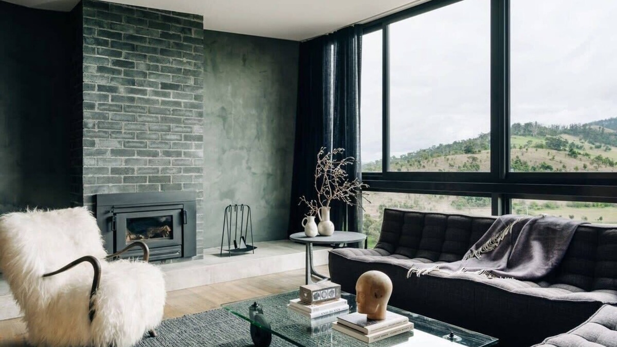 Richmond House | Moody Luxury Home in the Wine Region