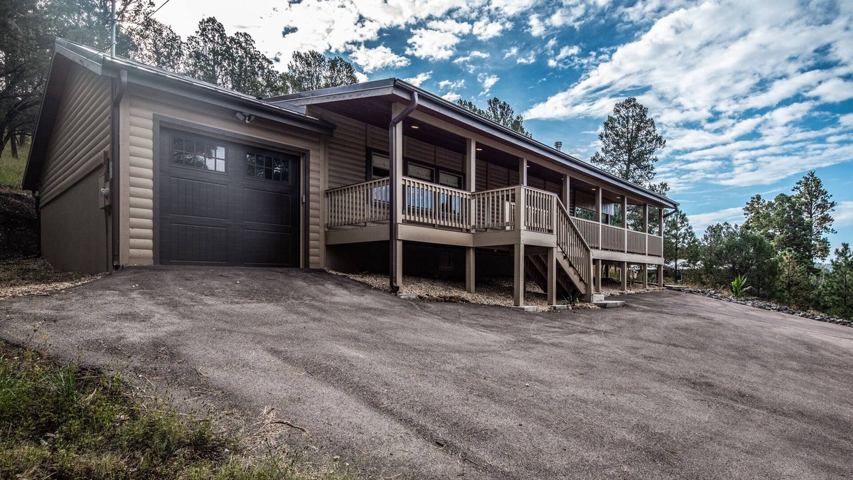 Ruidoso Cabin | Moon Mountain Escape | Fantastic Views, Hot Tub