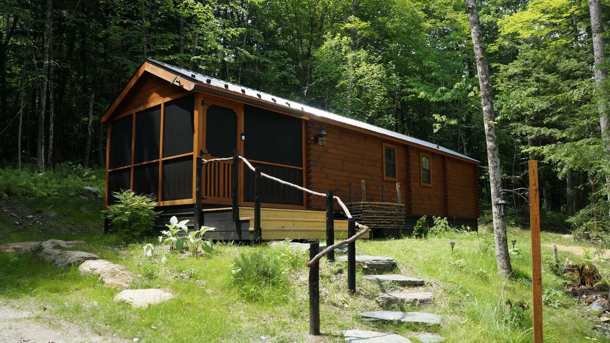 Waterbury Cabin | Moonlight Woods - Alchemist's Log Cabin