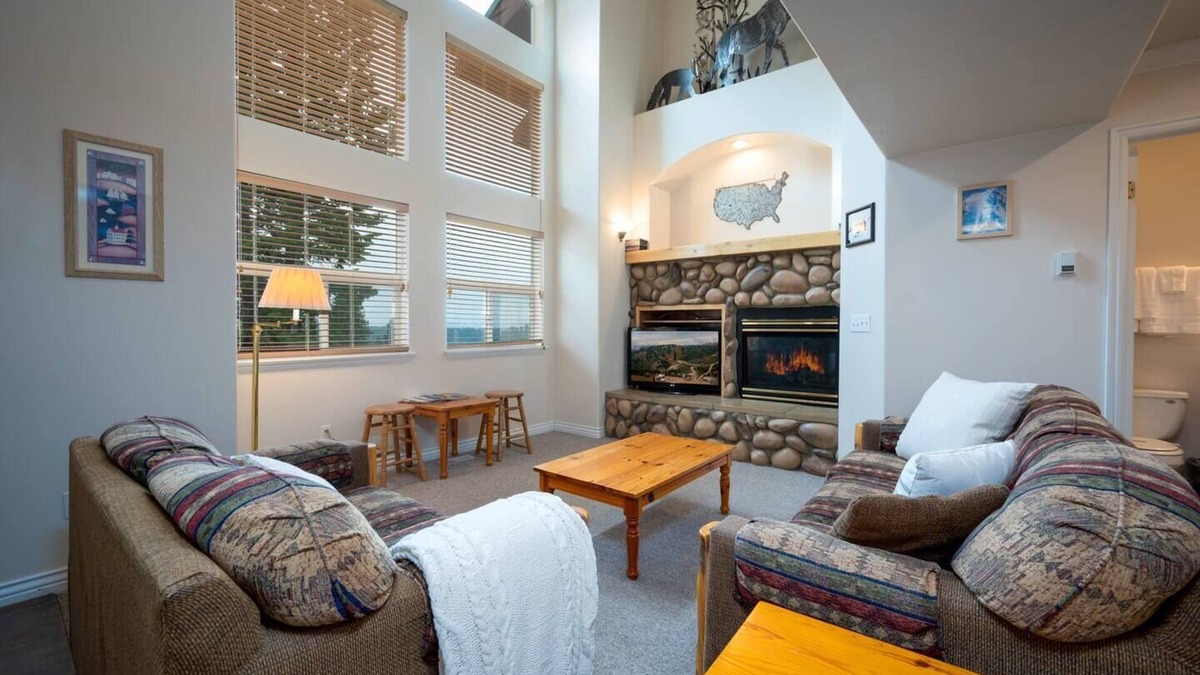 Powder Mountain Condo | Moonridge Ski Haven MR6 – Ski-In/Out |Yr-Rnd Adv