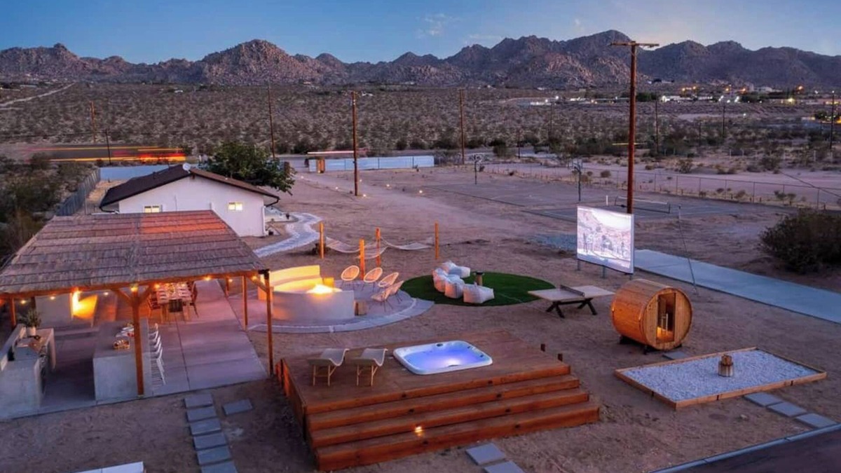 Joshua Tree House | Moonstone Bungalow: Amenity-Packed Group Retreats
