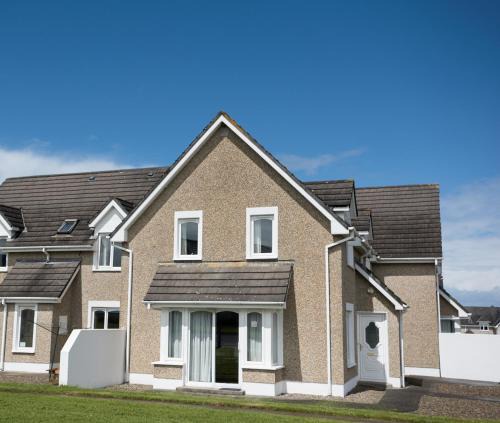 Kilkee House | Moore Bay Holiday Homes No 18A