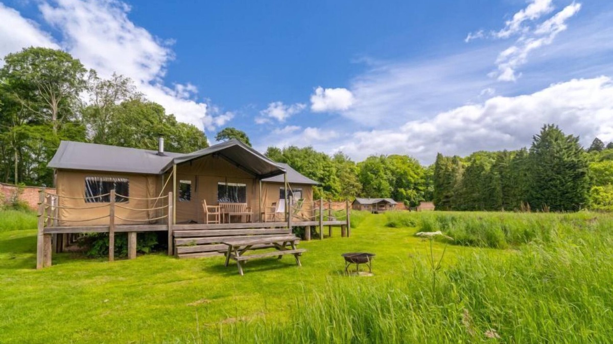 Exton Cabin | Moorhen at Exton Park, Rutland - Dog friendly