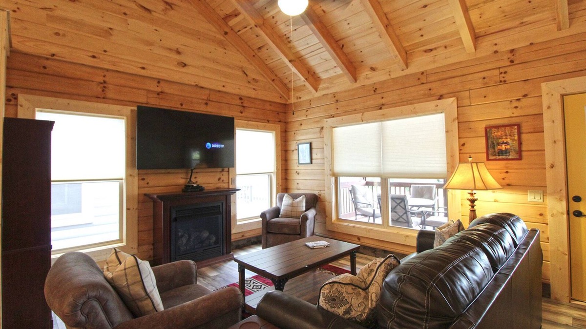 Bryson City House | Moose Tracks- Bryson Village