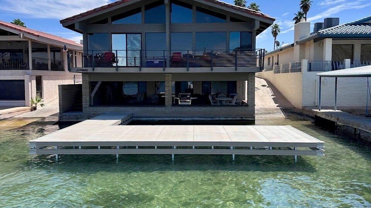 Earp House | Moovalya Keys Riverfront! Room for all!