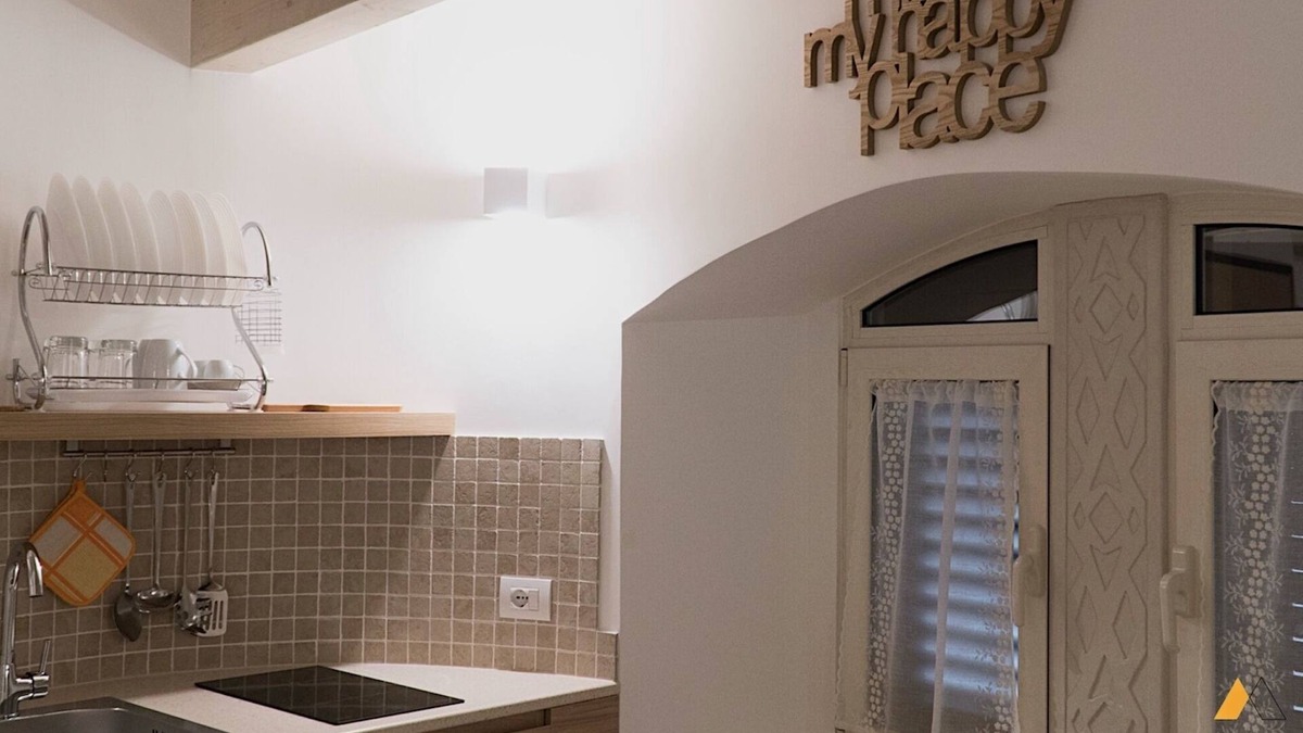Old Town Condo | More Apartments il Ferrarese - 2 split apartments on 2 levels