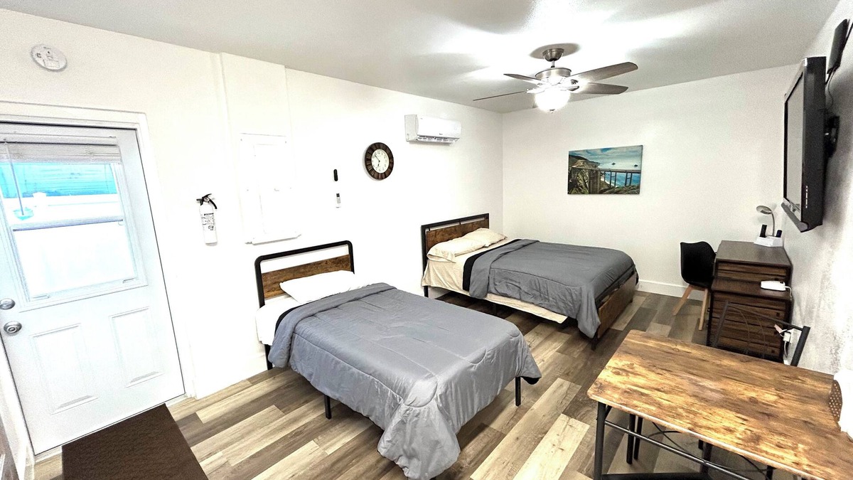 Altamonte Springs Apartment | More blessing Paradise: Studio private entrance #B