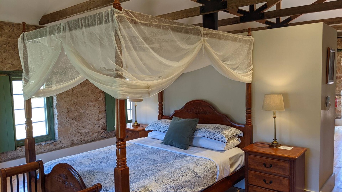 Norton Summit Cottage | Morialta Barns - The Loft - Unique Heritage Accommodation