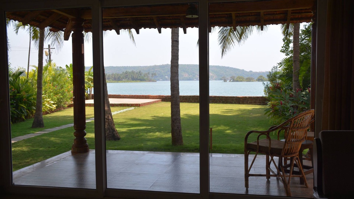 Saunta Vaddo Villa | MORJIM RIVER VILLA - 180 DEGREE VIEW VILLA