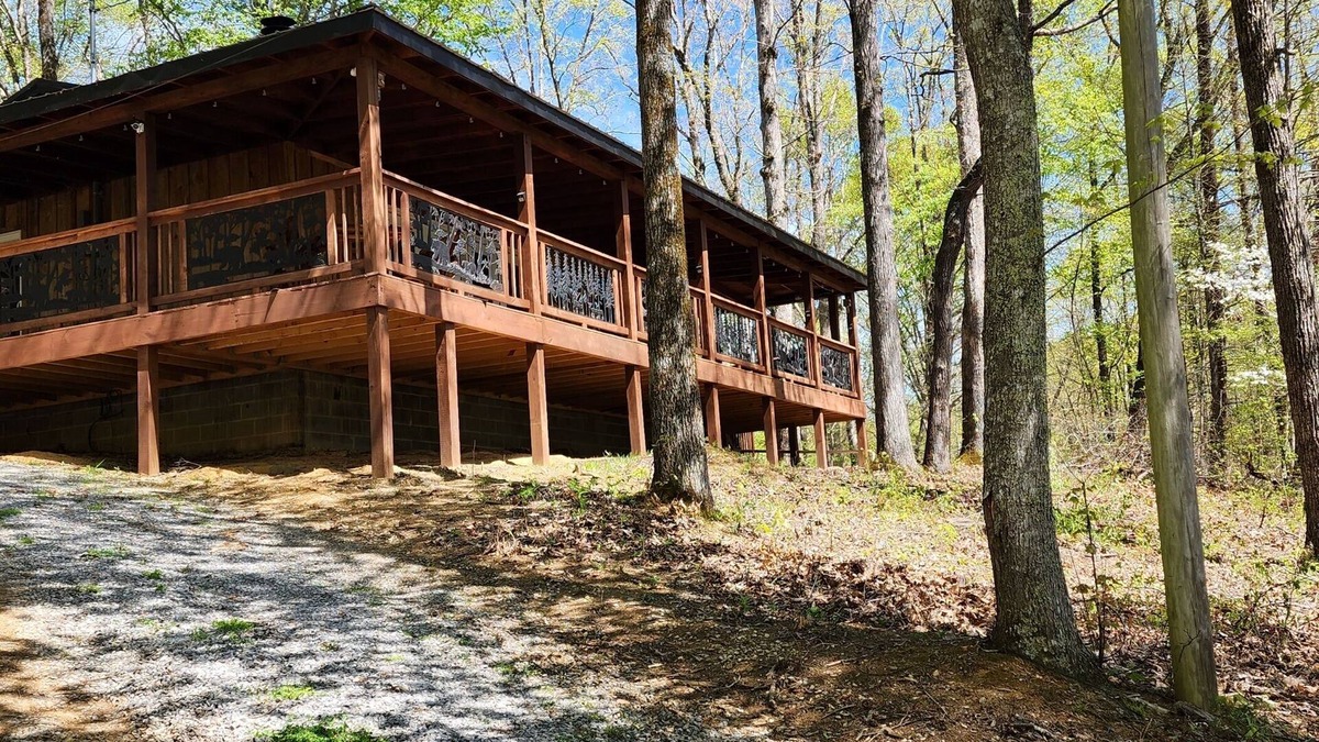 Deerfoot Park Estates Cottage | Morning Glory