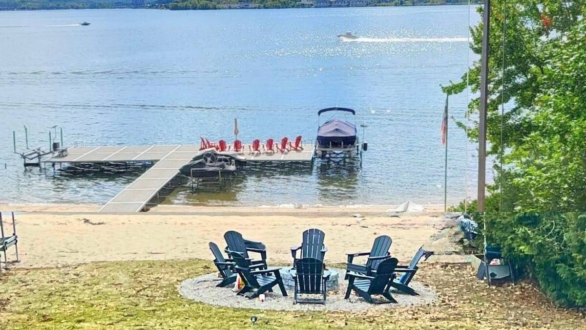 Penetanguishene Cottage | Morningivew Lake House-Beach|Firepit|Jacuzzi|Sauna
