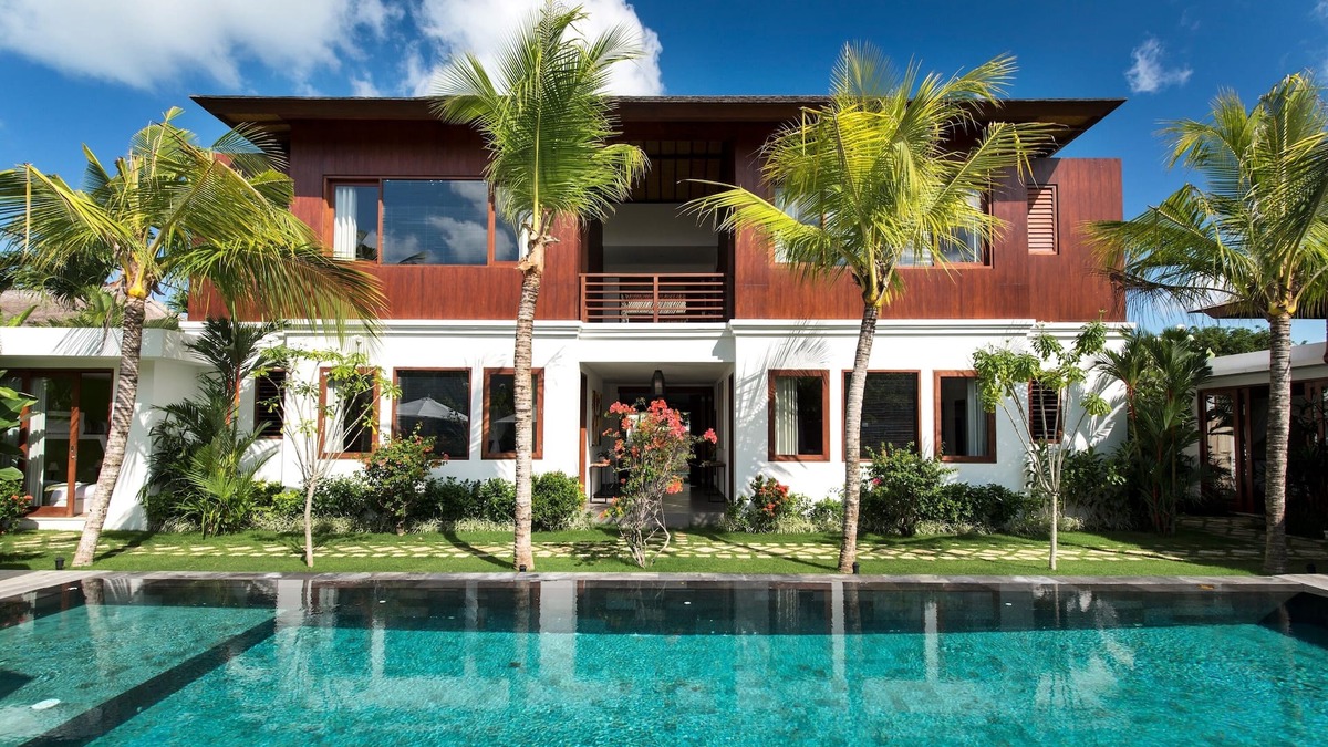 Central Seminyak Villa | Most Stunning Enclave 6 BR, Seminyak