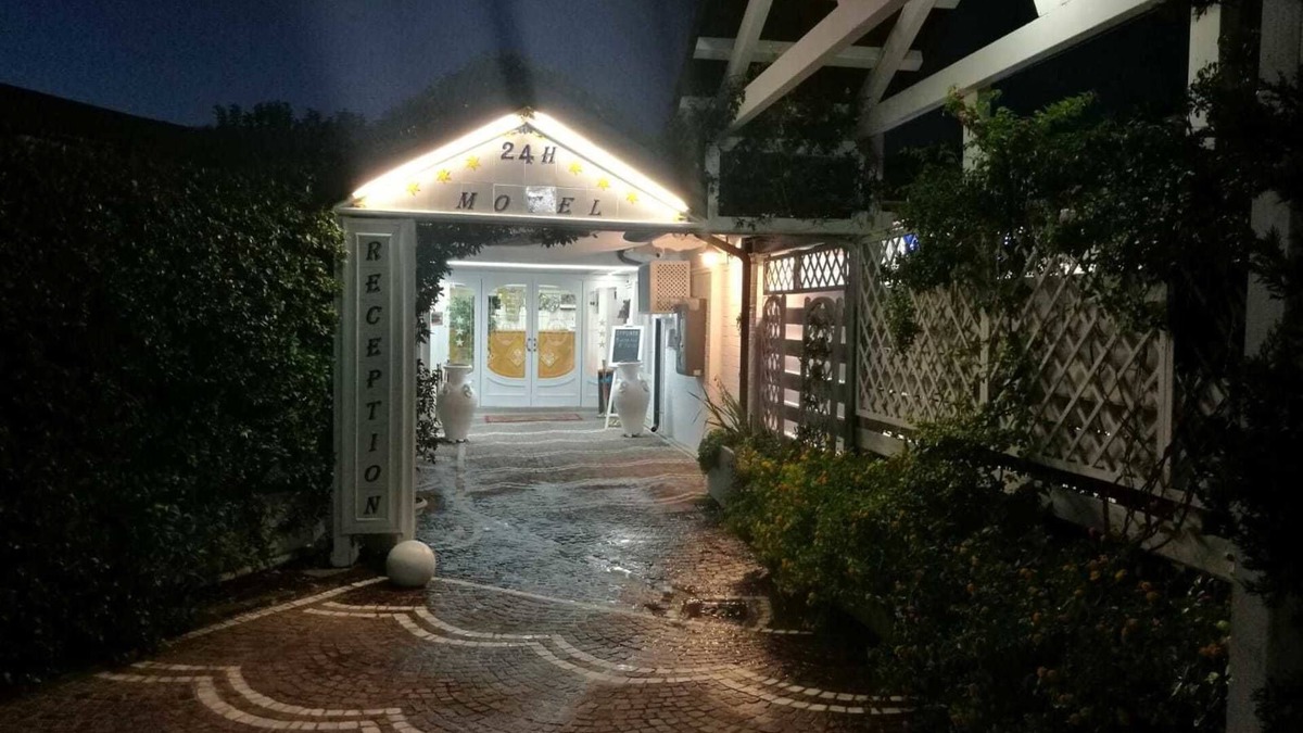 Lusciano Hotel | Motel 24h