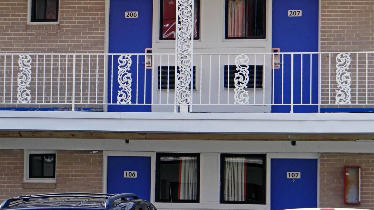 Downtown Baltimore Hotel | Motel 6 Baltimore, MD
