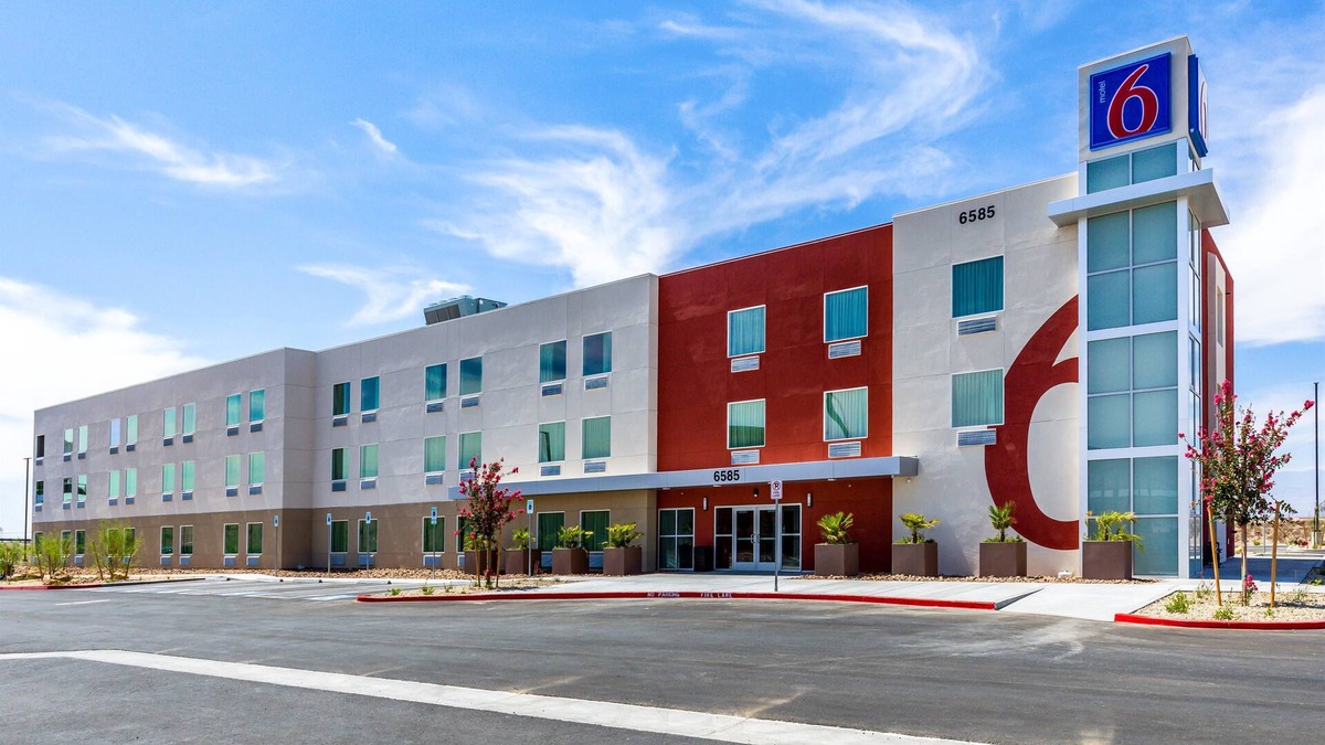 Las Vegas Hotel | Motel 6 Las Vegas, NV - Motor Speedway