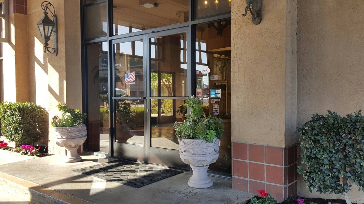 Oakdale Hotel | Motel 6 Oakdale, CA