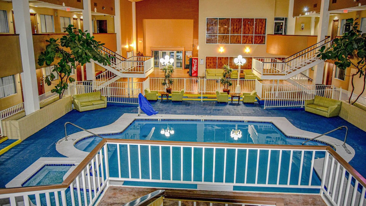 Ira Hotel | Motel 6 Snyder, TX