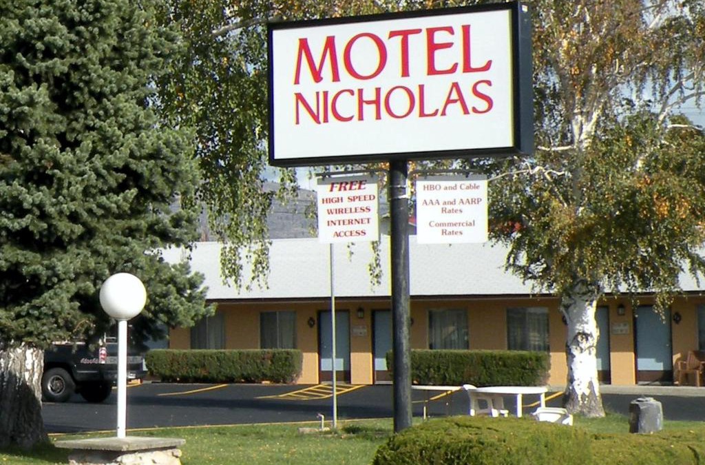 Omak Hotel | Motel Nicholas