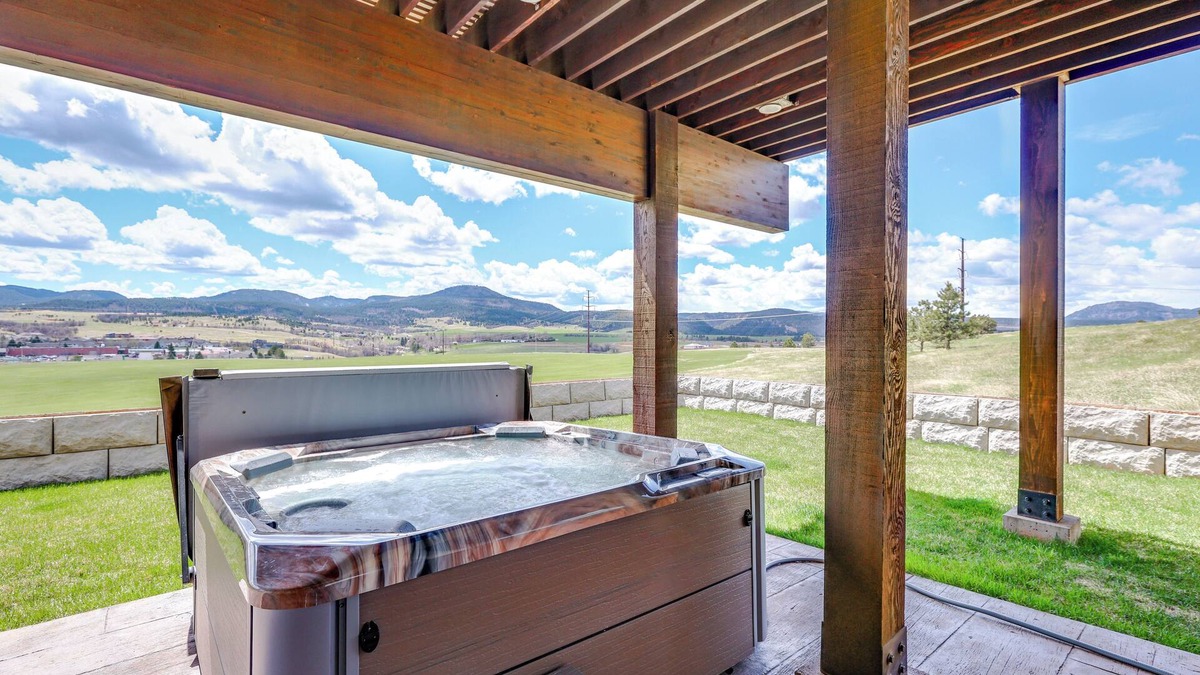 Spearfish Cottage | Motorcycle-themed Home in Spearfish w/Hot Tub!
