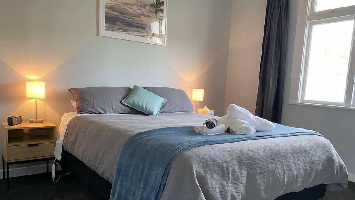 Bluff Villa | Motupōhue Base Holiday Home - 2 bedroom House