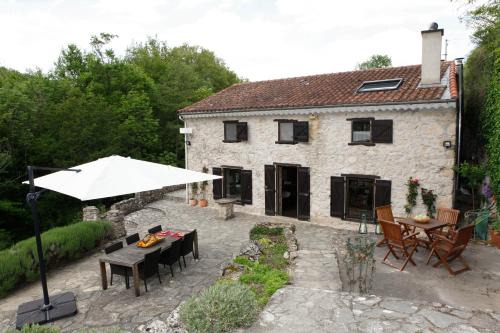 Puivert Bed & Breakfast | Moulin d'entre les roches