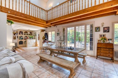 Cournonsec House | Moun Mas