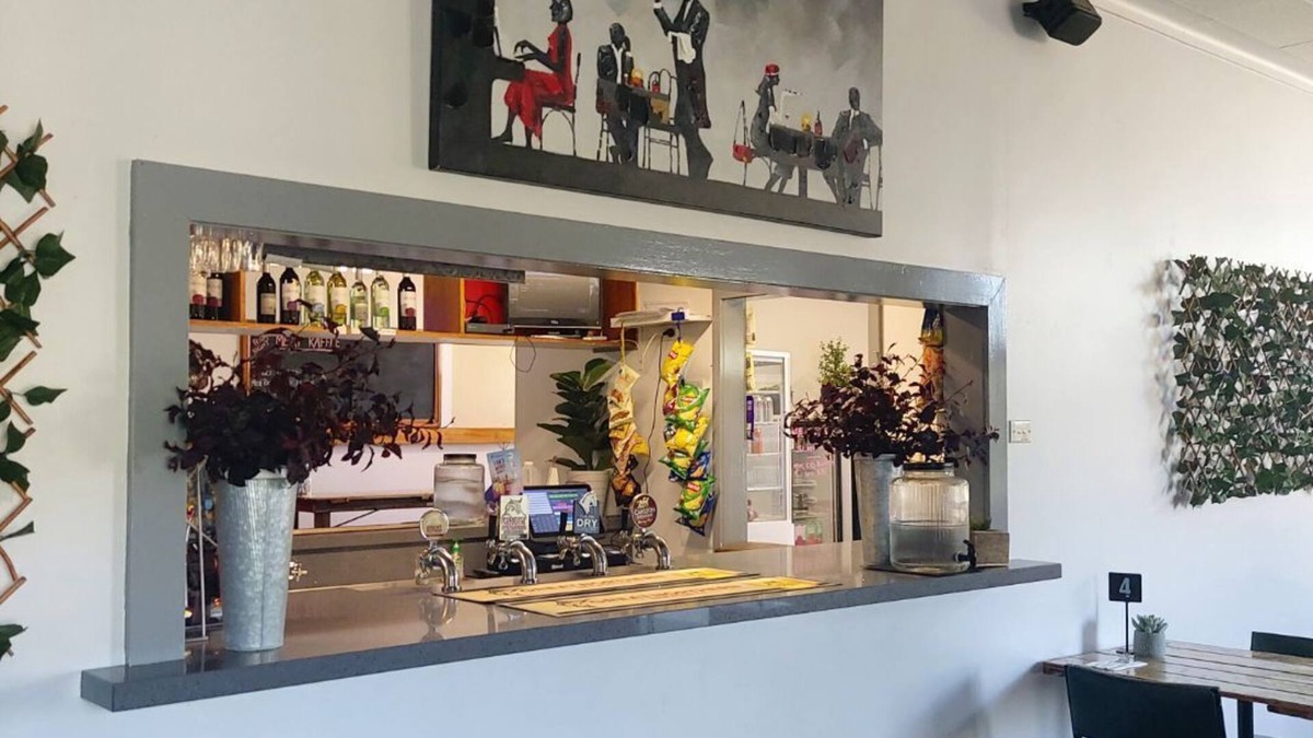 Derrinallum Hotel | Mount Elephant Hotel Motel