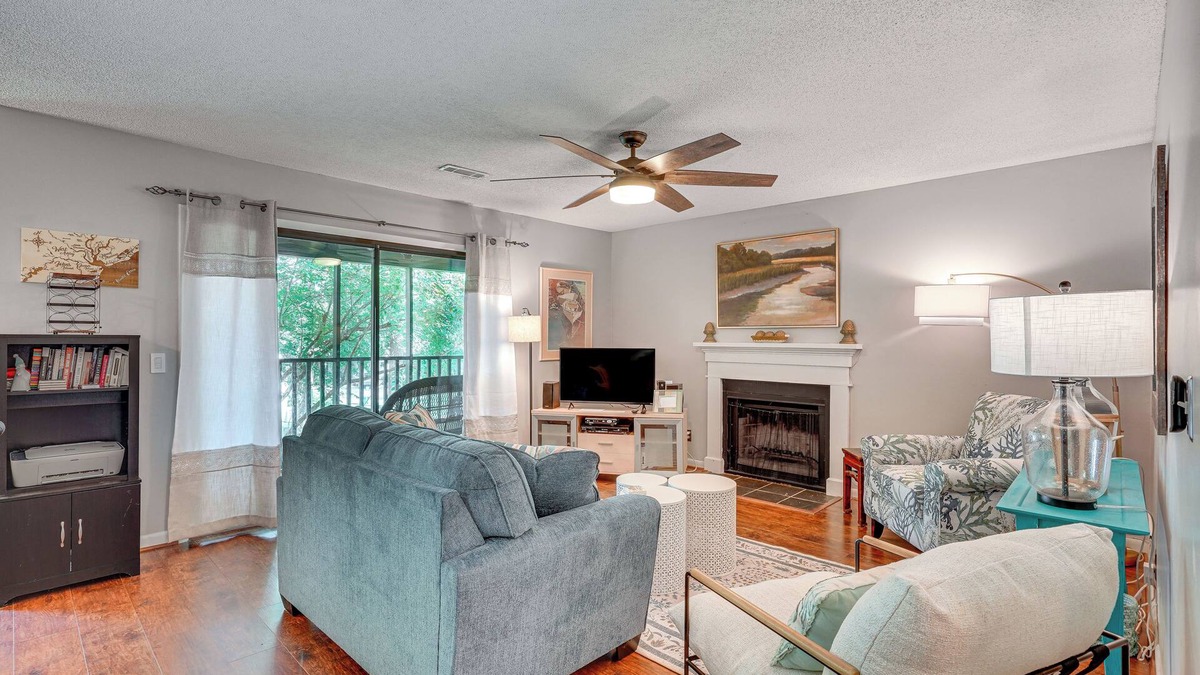 Mount Pleasant Condo | Mount Pleasant Condo - Near Charleston & Beaches!