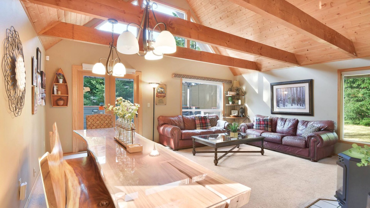 Packwood House | Mount Rainier Vacation Home with A.C. Wraparound Deck and BBQ