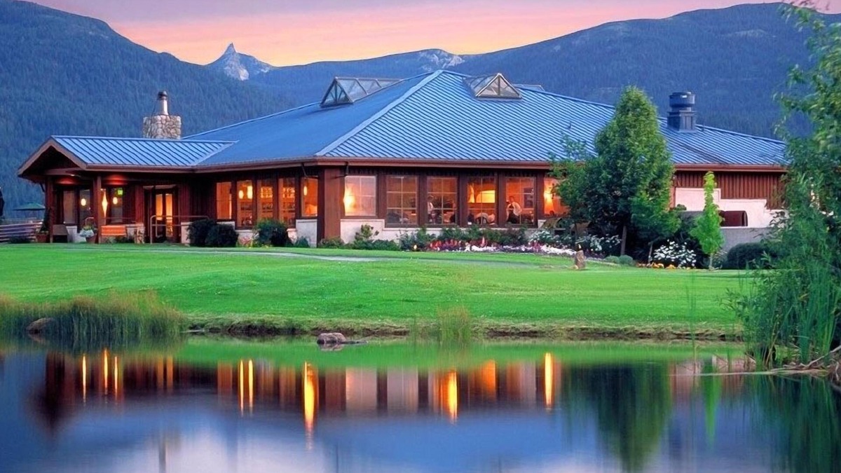 Mount Shasta Hotel | Mount Shasta Resort