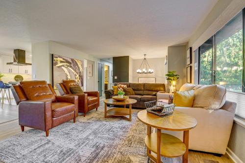 Mount Vernon House | Mount Vernon Home with Private Hot Tub