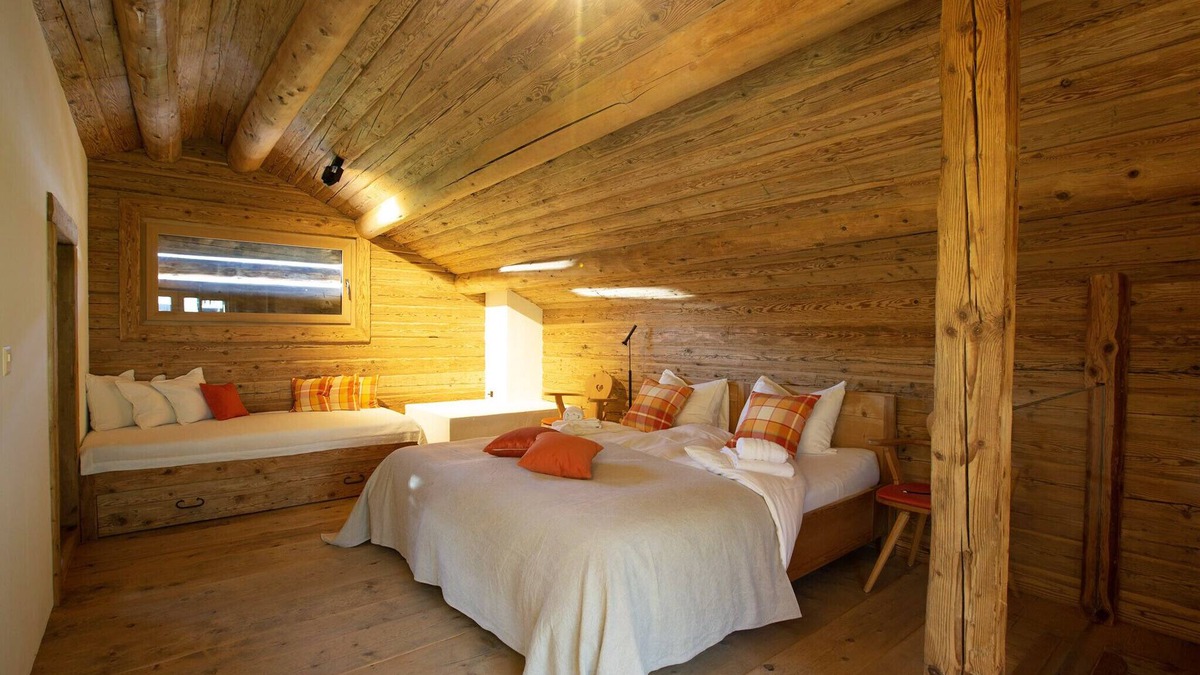 Lantsch-Lenz Ski Chalet | Mountain Cabin Tschividains Lenzerheide