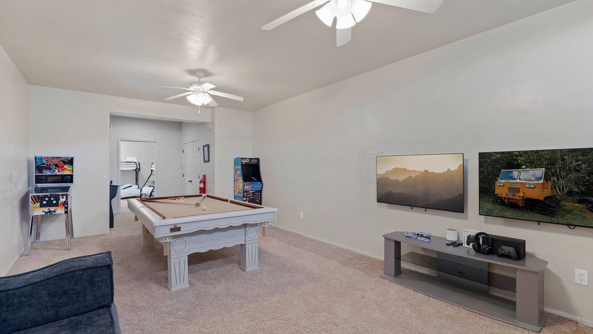 Mount Lemmon Cabin | Mountain Cabin with Massive Game Room and Gorgeous Views