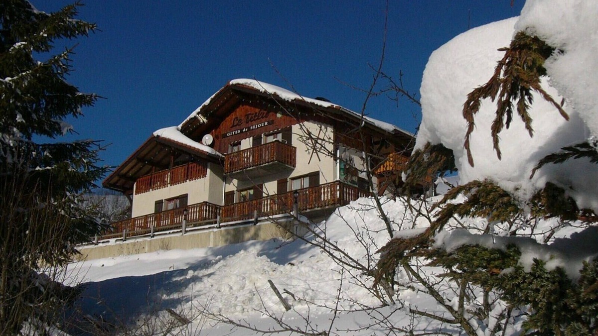 Bernex Ski Chalet | Mountain chalet 1100m alt, heated indoor pool 29.5°C all year round