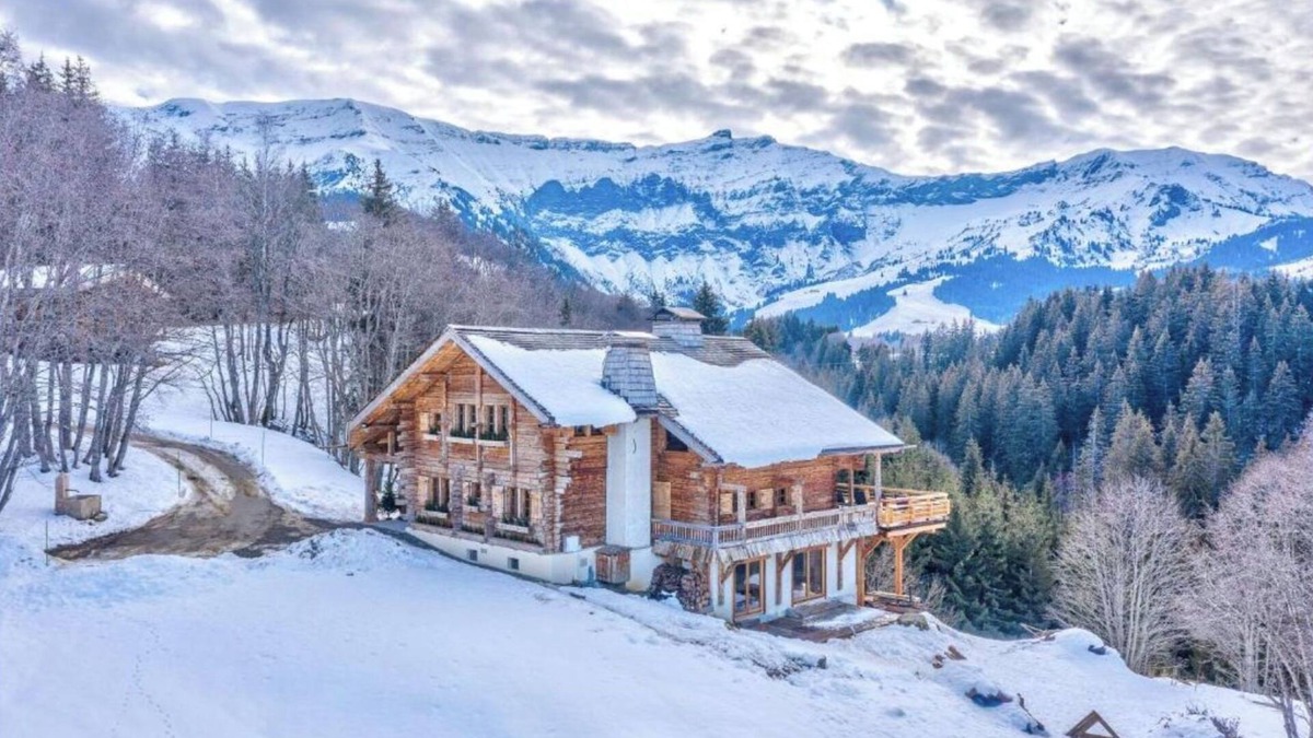 Le Planellet Ski Chalet | Mountain chalet for 12 people with 360° view of the Mont Blanc massif