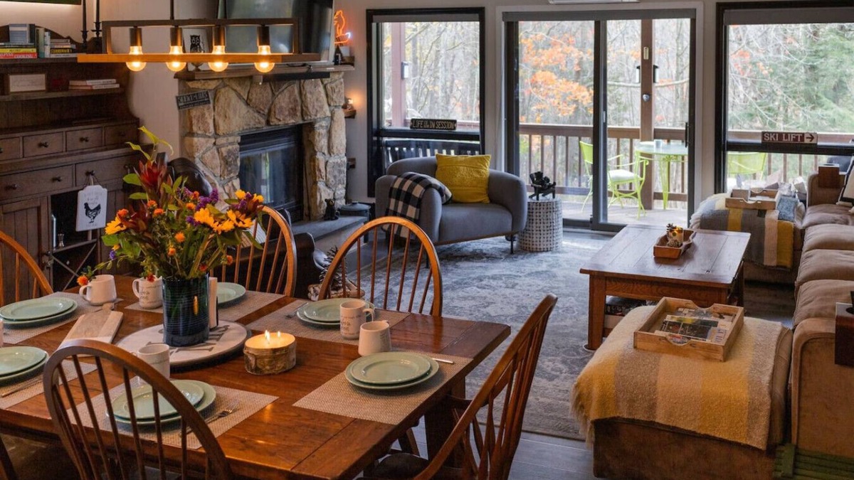 East Jewett Apartment | Mountain Condo w Modern CabinStyle @Hunter&Windham