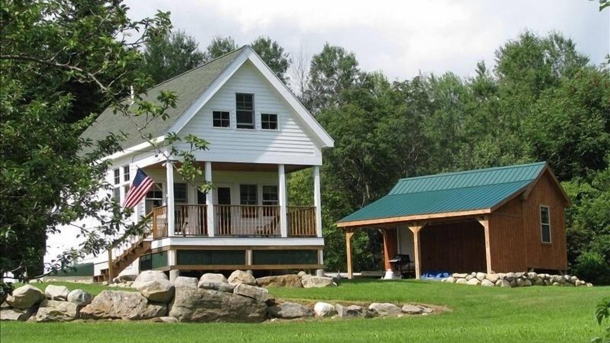 Upton Cottage | Mountain Cottage - Lake and Mountain Views!