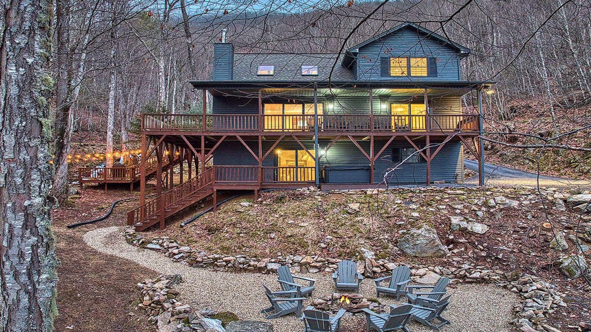 Sheepback Mountain Estates House | Mountain Creek Haven-Creekside Luxury w/Hot Tub, Sleeps 15!