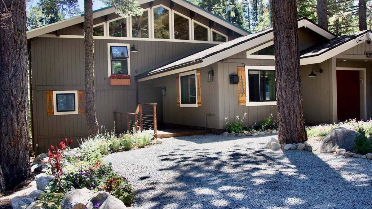 Chamberlands House | Mountain Dream in Homewood - Chamberlands