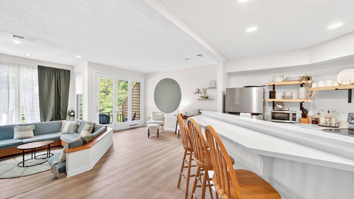 Nellysford House | Mountain Escape: Newly renovated, walk to nature center, pet friendly!