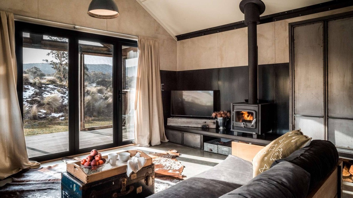 Crackenback Cabin | *MOUNTAIN ESCAPE * Pets Welcome * LUXURY SECLUSION