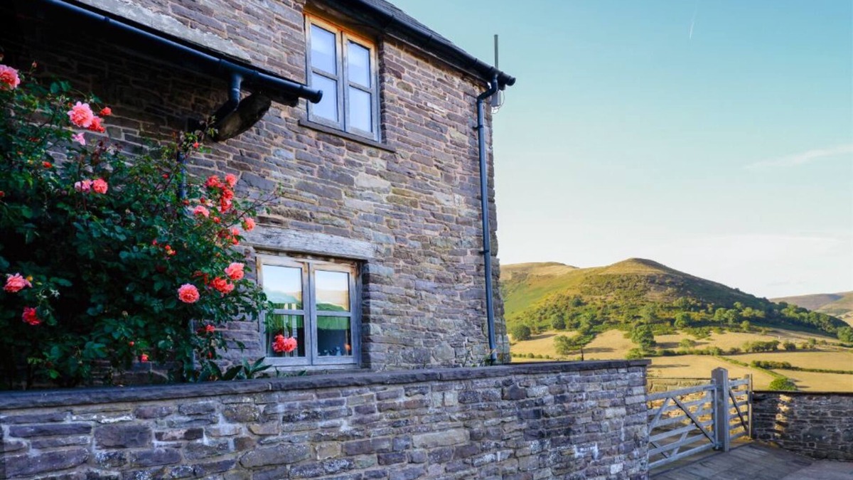 Crickhowell Cottage | Mountain Farm Cottage